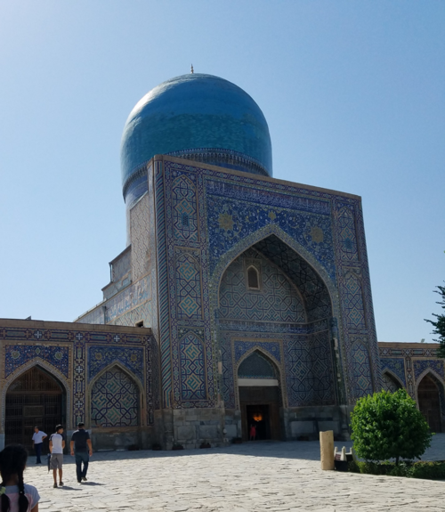 An example of an Islamic Façade in Central Asia